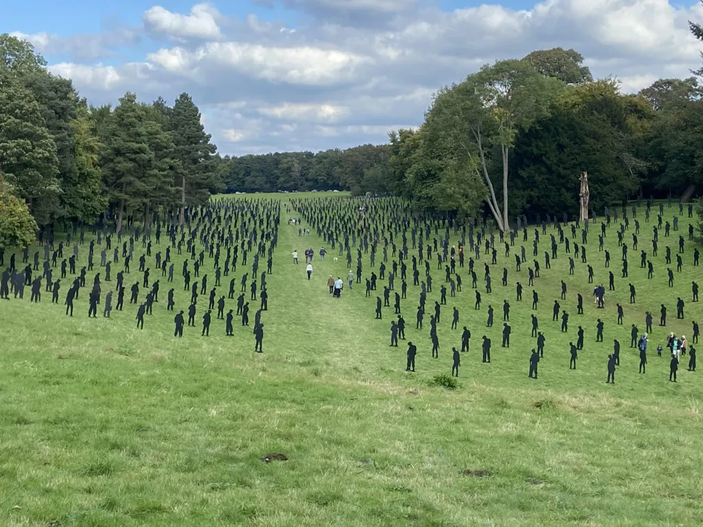 Silhouettes of the D Day Landing Soliders